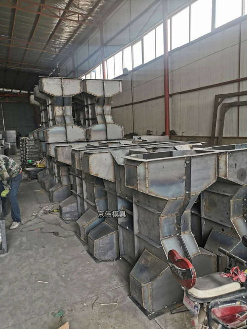 烟台填海围堤四脚空心方块模具与混凝土预制消浪块模具生产商 京伟机械设备的研发与应用